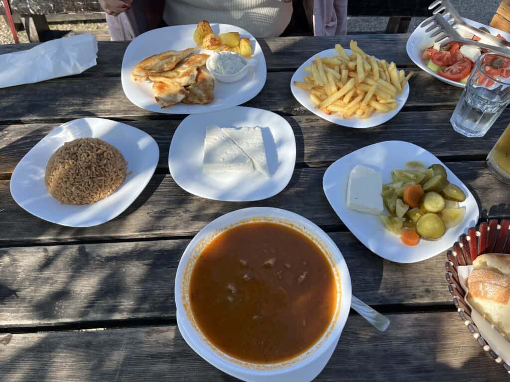 Peaks_of_Balkans_Essen_im_Gästehaus