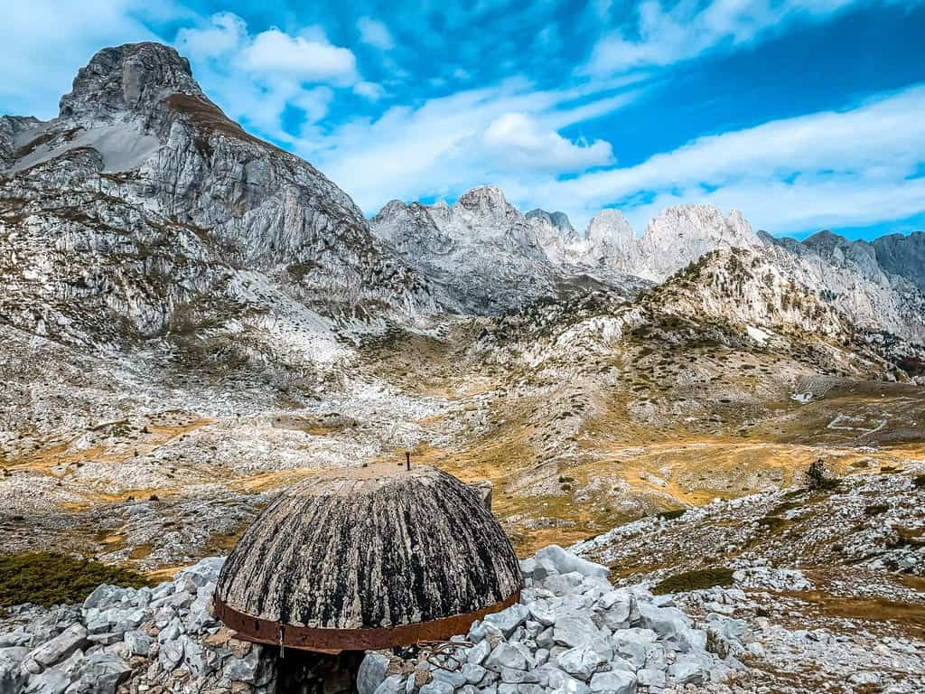 Randonnée Vusanje Theth Bunker au col de Peja